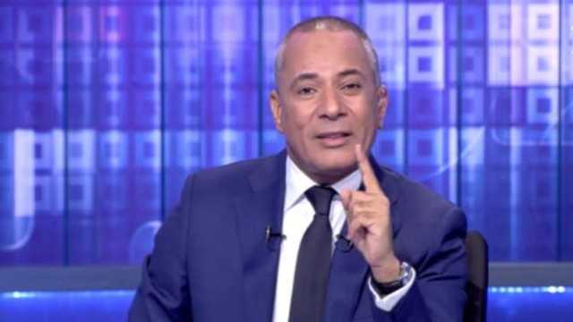 أحمد موسى ينهمر في البكاء على الهواء.. لماذا؟ (فيديو)