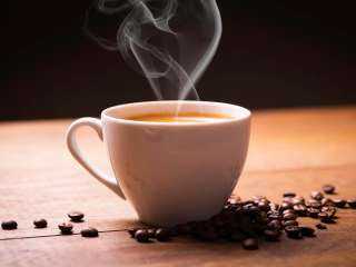 ما هو عدد فناجين القهوة المسموح بشربها يوميا؟