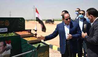 السيسي يتفقد مشروع مستقبل مصر للإنتاج الزراعي (فيديو)