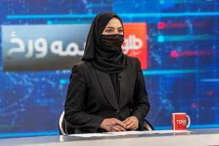 «المذيعات بالبرقع» من جديد.. طالبان تنجح في قهر نساء أفغانستان